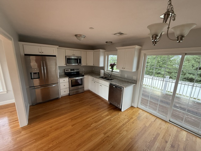Willowdale Estates 52 Willow St, Unit 1 Mansfield, MA 02048